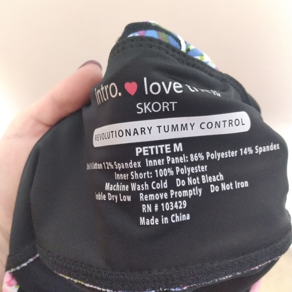 Intro Blue and Pink Tropical Floral Athletic Skort With Tummy Control Panel - Picture 8 of 8